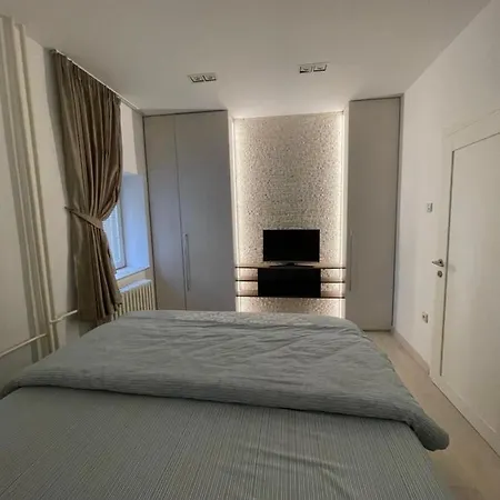 New, Modern In 아파트